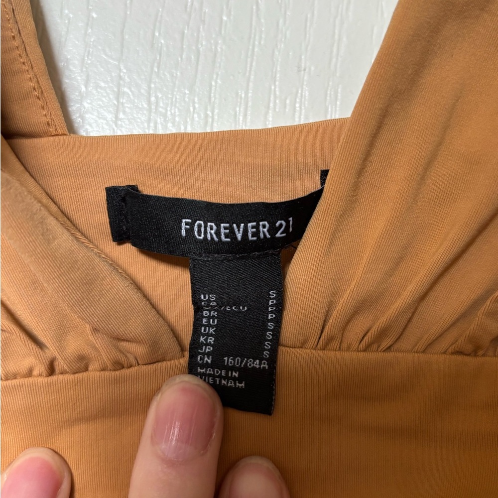 Rust Orange Cropped Top - Picture 3 of 3